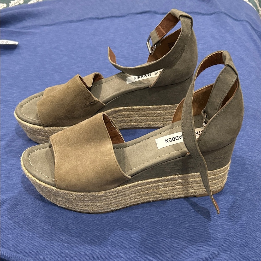 Steve Madden Brown Espadrille Wedges